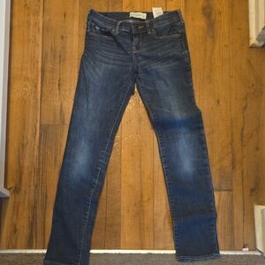 Abercrombie & Fitch Indigo Straight Leg